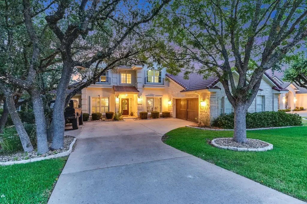 43 Lost Meadow Trail, The Hills