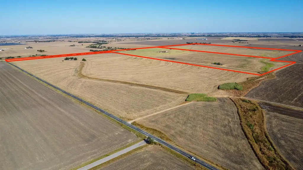 14502 Lund Carlson Road, Coupland