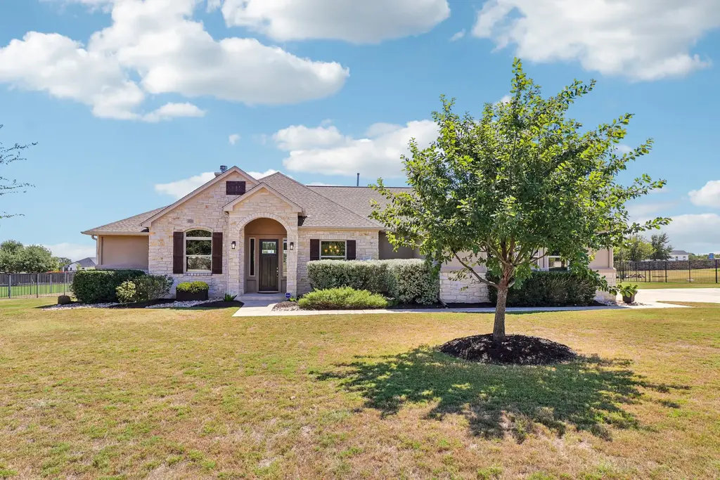 2640 Great Owl Pass, Leander