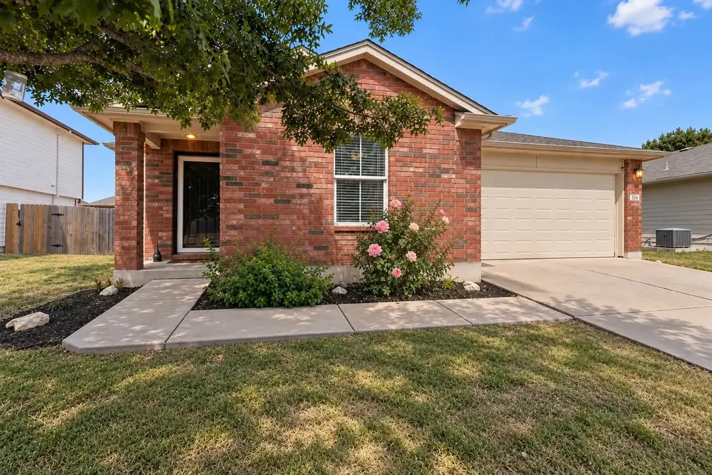 324 Almquist Street, Hutto