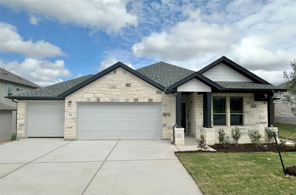 326 Dogvane Circle, Kyle