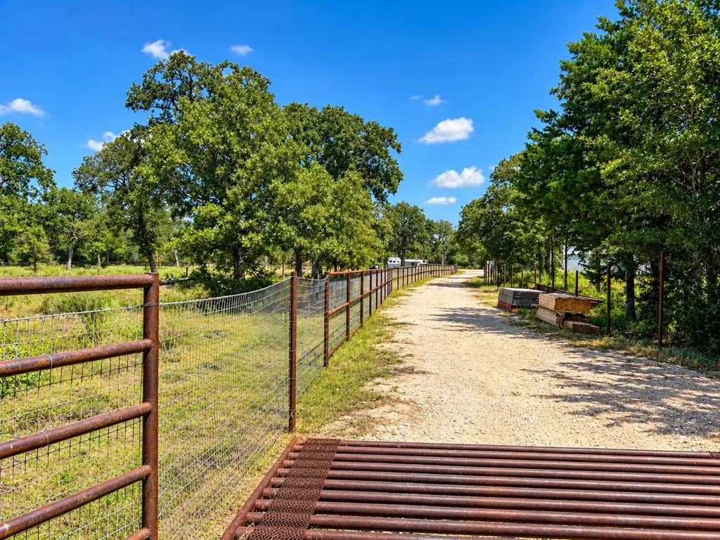 1673 Lange Road, Ledbetter