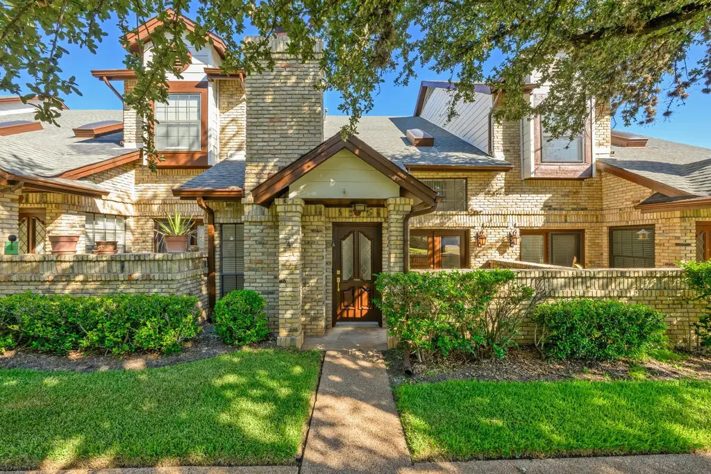 10819 Crown Colony Drive 4, Austin