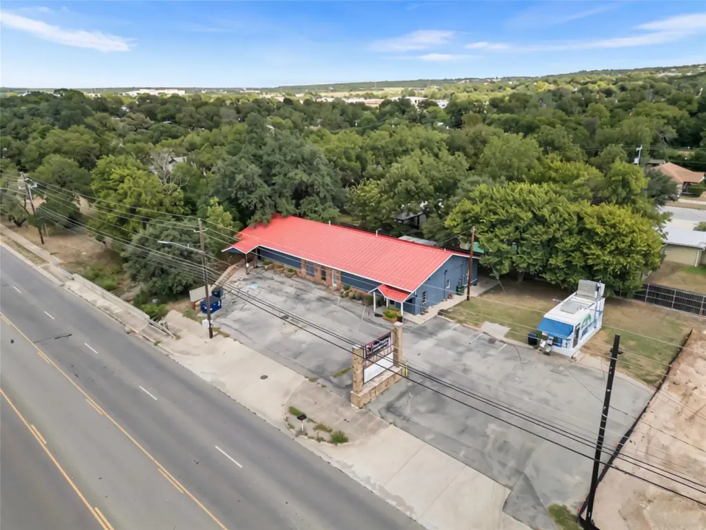 605 N Water Street, Burnet