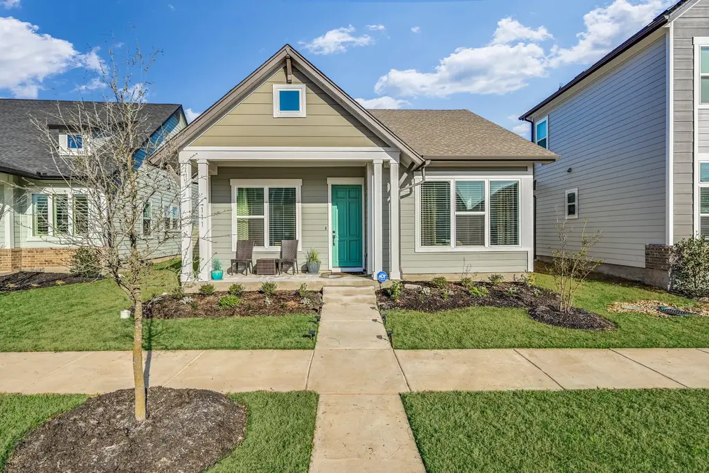 111 Breda Avenue, Bastrop