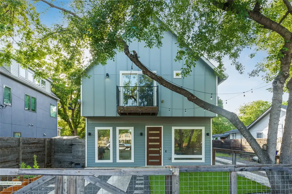 906 Linden Street A, Austin