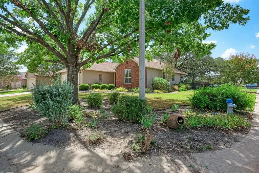 101 Dewberry Drive, Georgetown