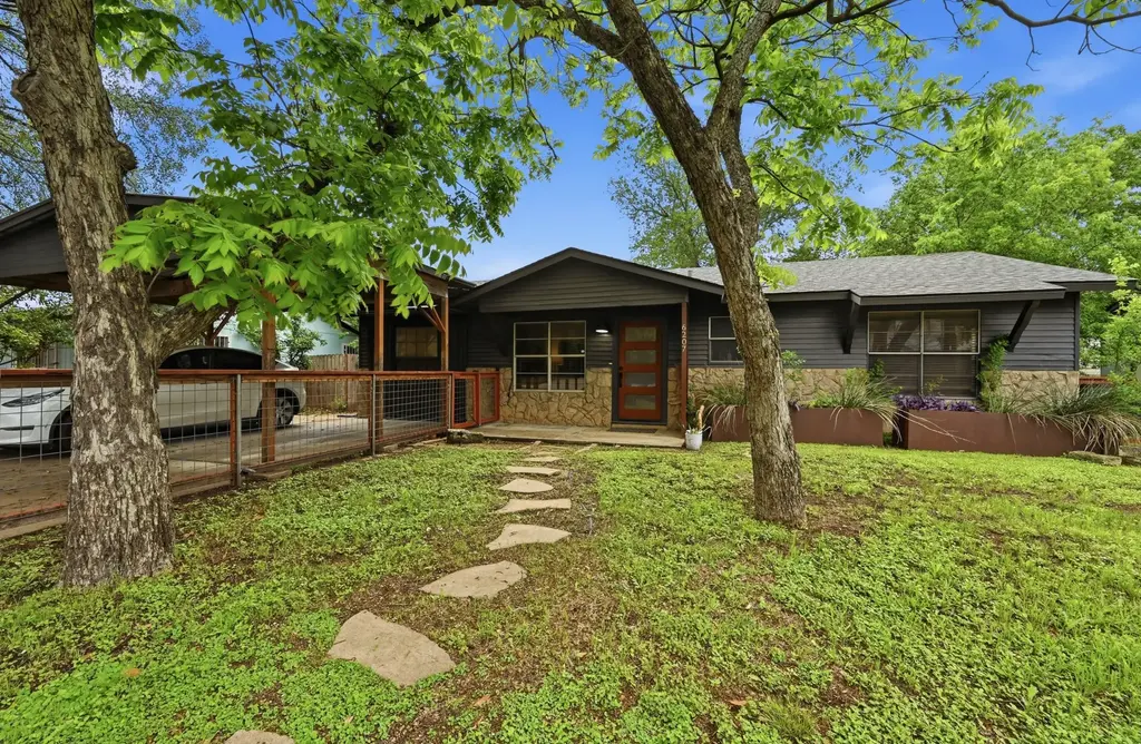 6207 Hickman Avenue, Austin