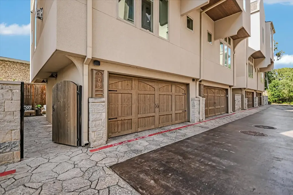 2300 Enfield Road 303, Austin