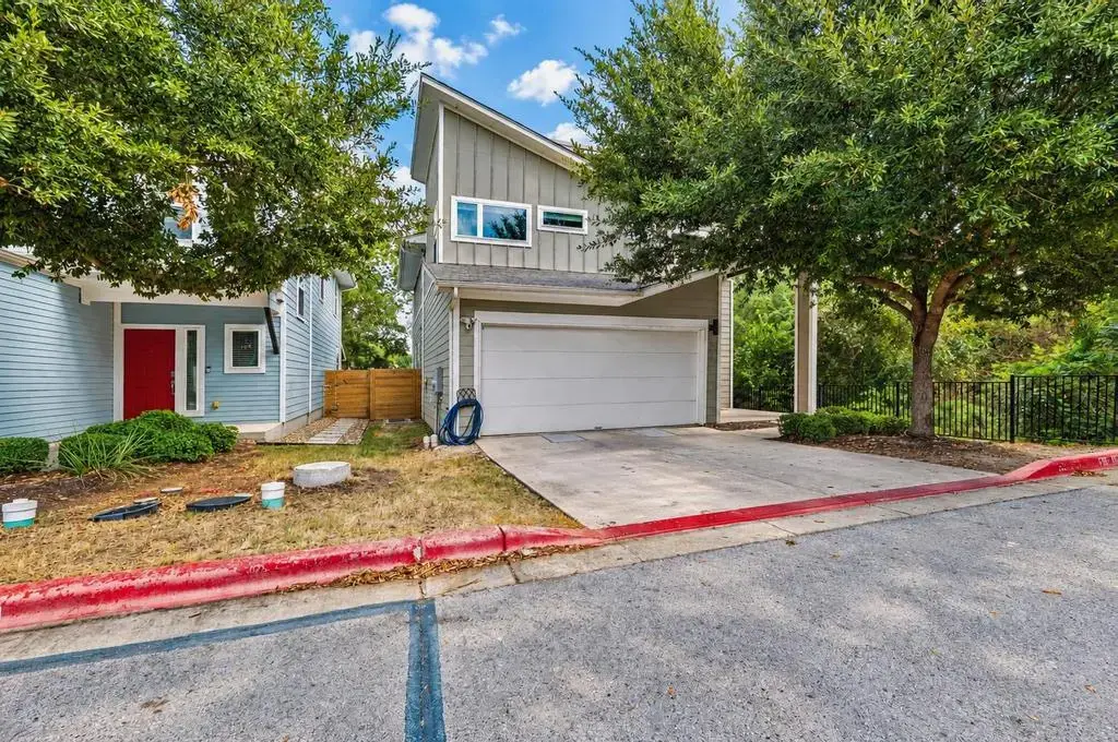 602 Bernstein Street 18, Austin