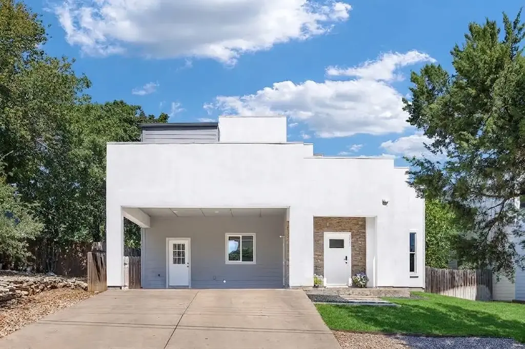 2645 Crazyhorse Pass, Austin