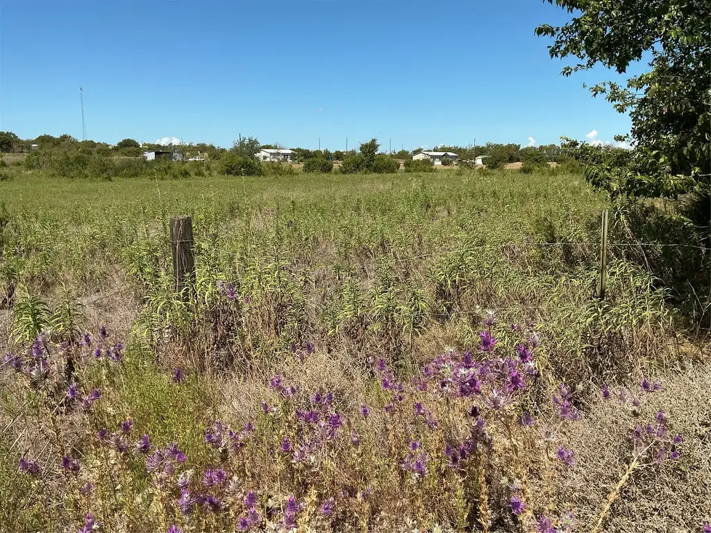 2130 County Road 211, Bertram