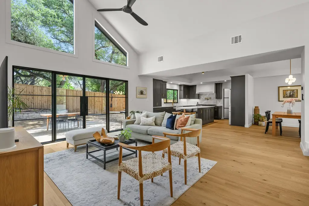 2308 Cypress Point E, Austin