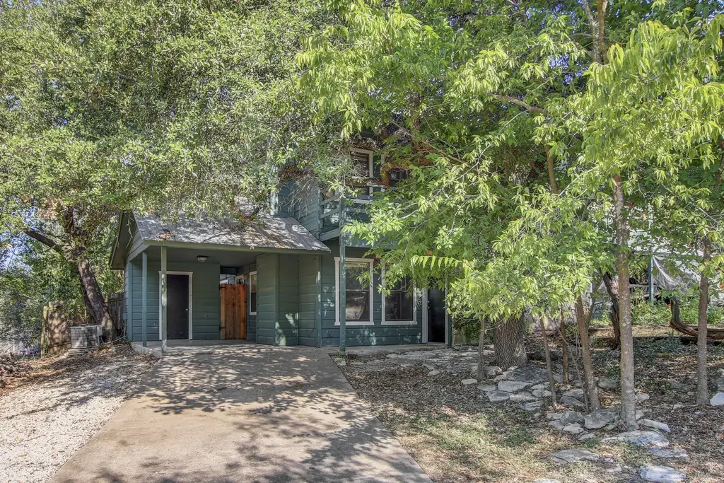 104 S Laurelwood Drive B, Austin