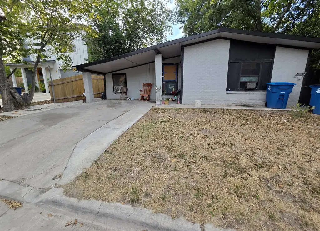 703 Rosewood Street, Lockhart