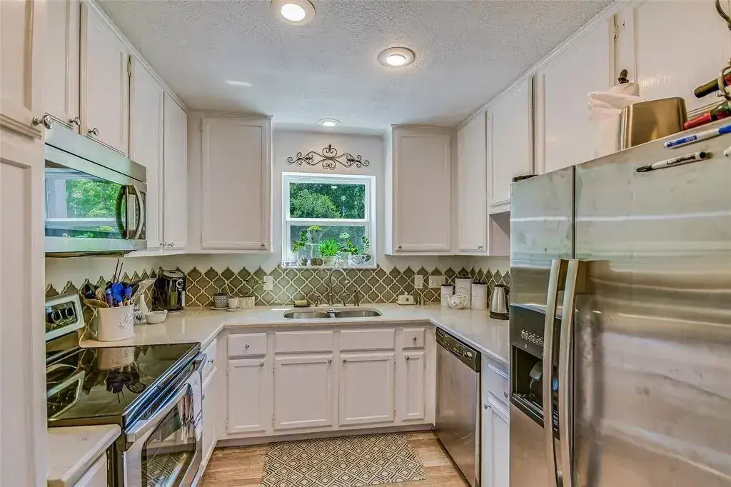 6600 Valleyside Road B8, Austin