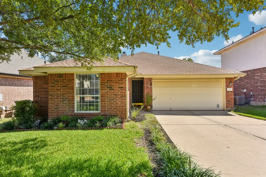 8105 Hawick Drive, Round Rock