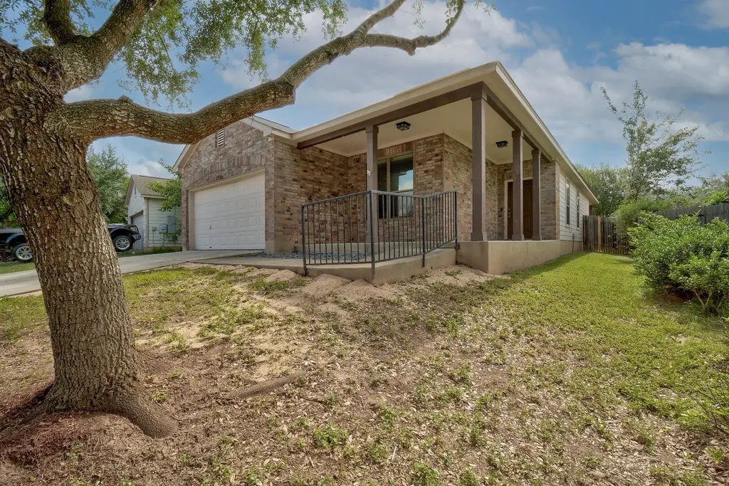 4507 Peach Grove Road, Austin