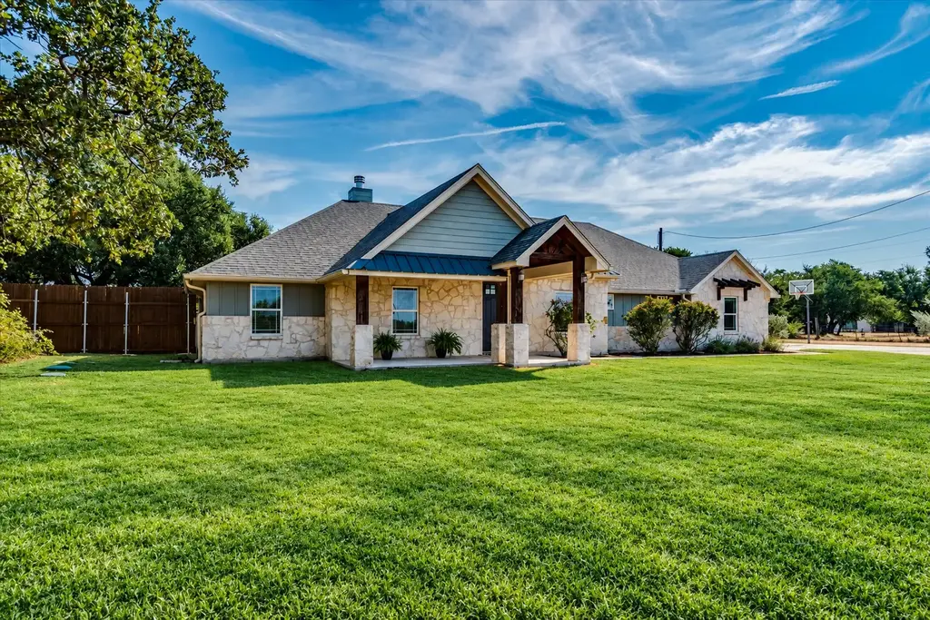 109 Deep Lake Circle, Liberty Hill