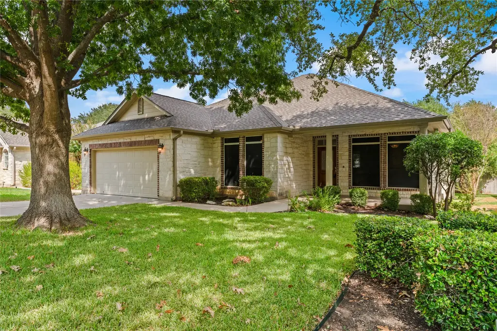 302 Brazos Drive, Georgetown