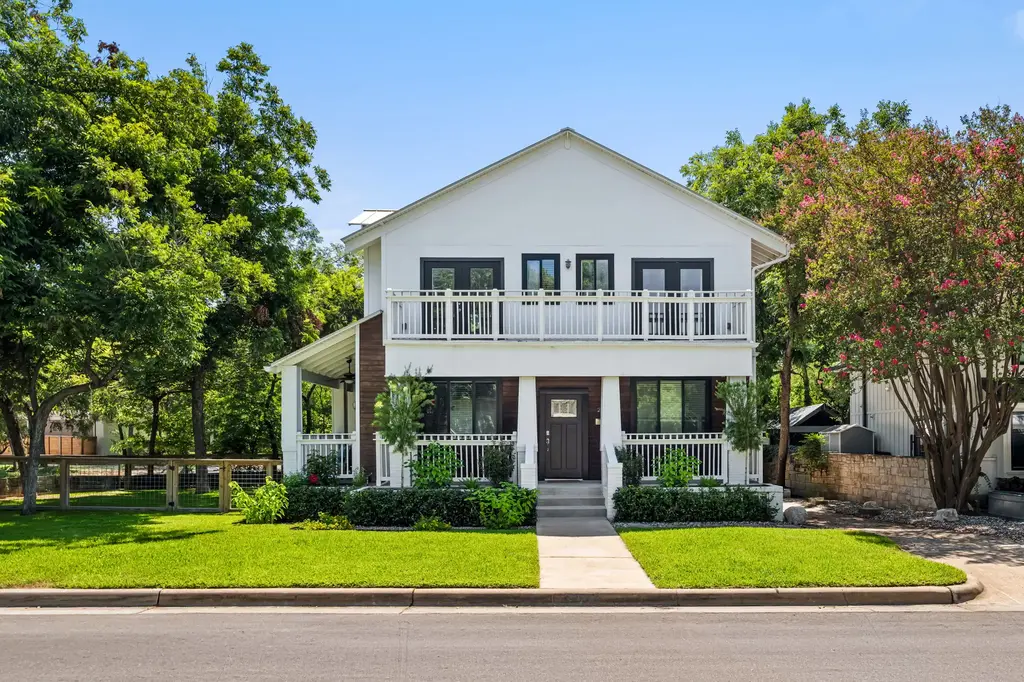 2413 Sharon Lane, Austin
