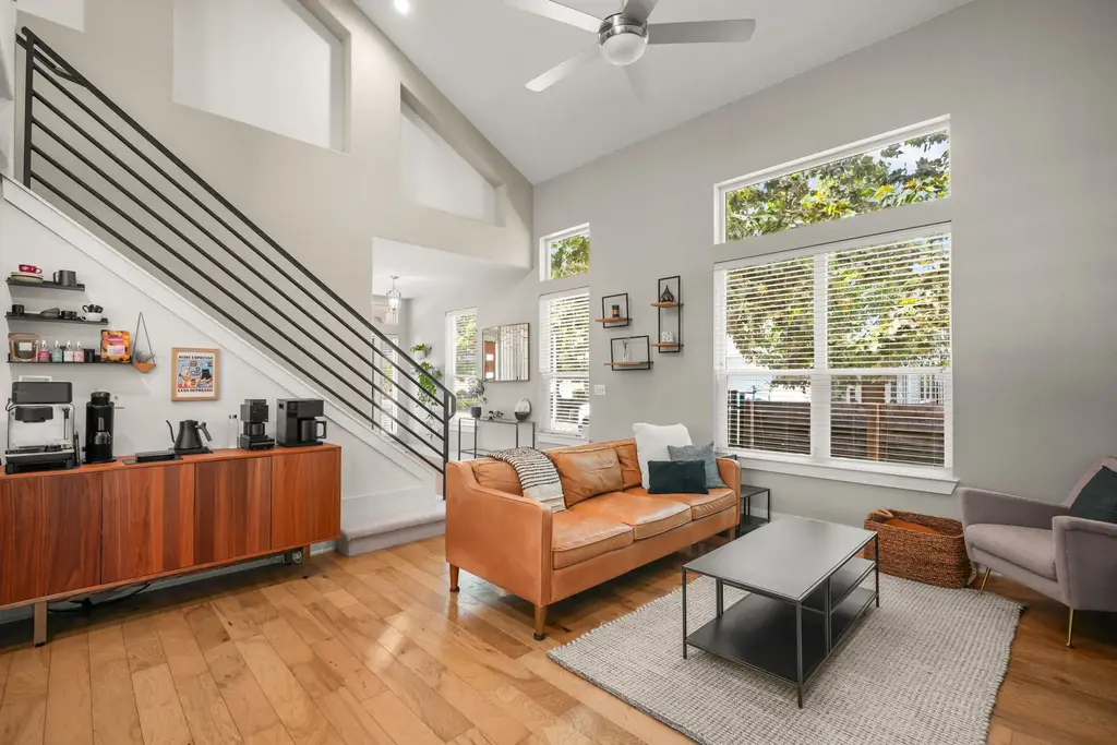 7200 Cordelia Court, Austin