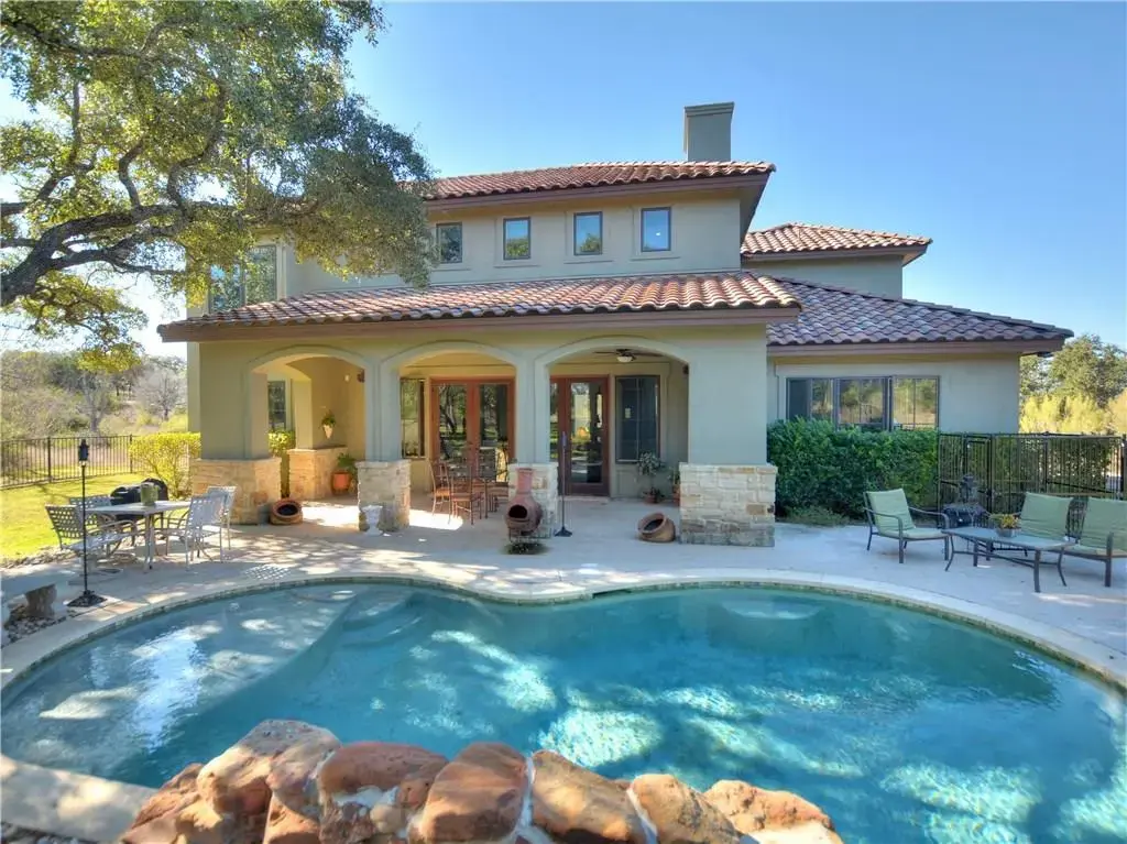 1603 Las Entradas Drive, Spicewood