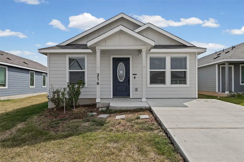 216 Hellcats Way, Jarrell