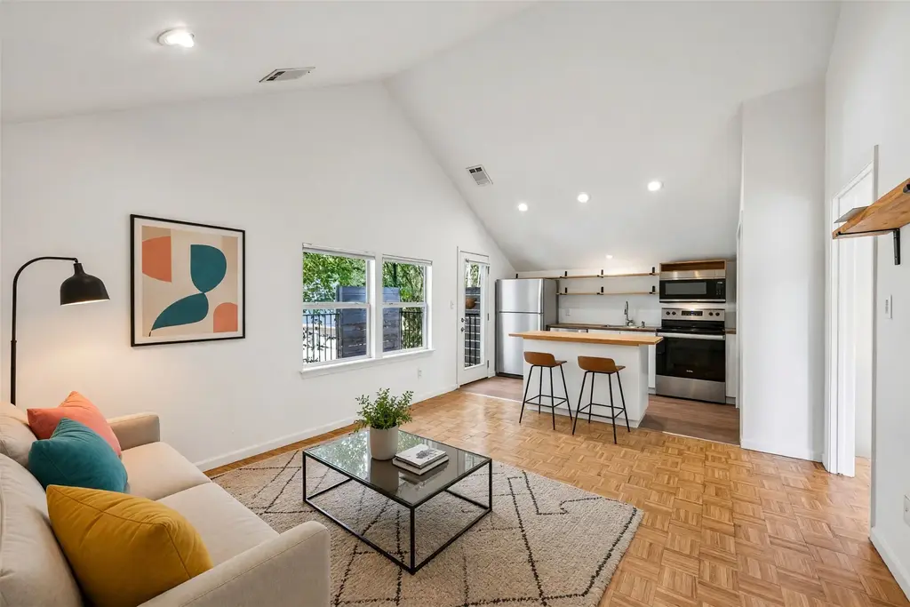 1710 E 16th Street B, Austin