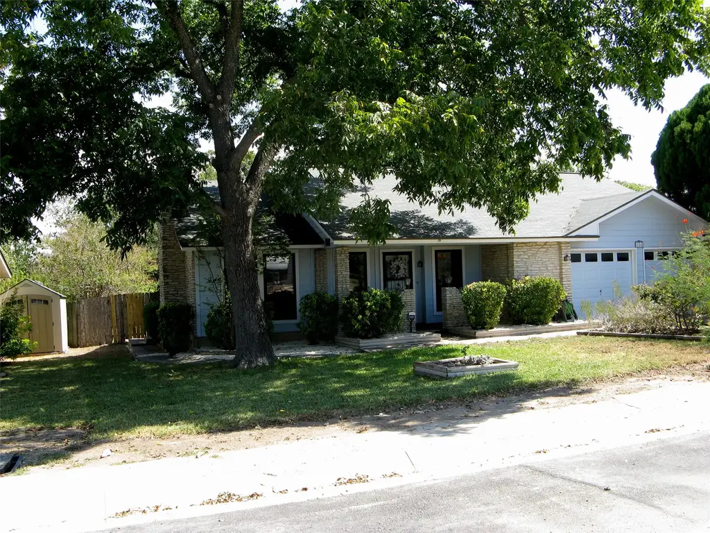 504 Greenway Drive, Pflugerville