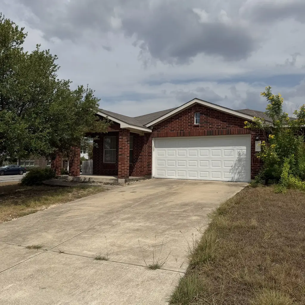 100 Carol Avenue, Leander