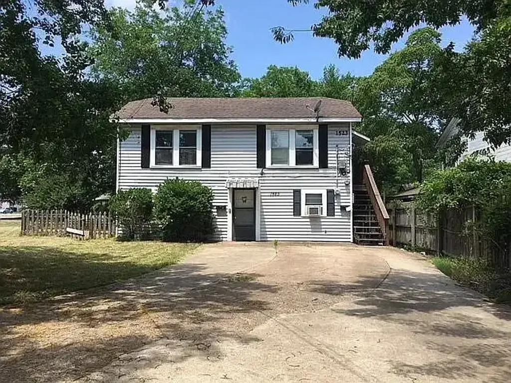 1523 S Robertson Avenue, Tyler
