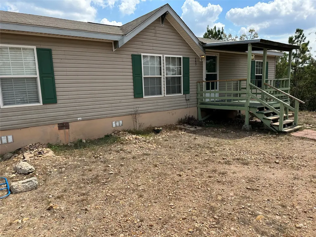 157 Lakeside Drive, Bastrop