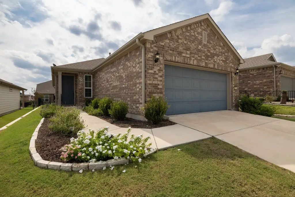 716 Kitty Hawk Road, Georgetown