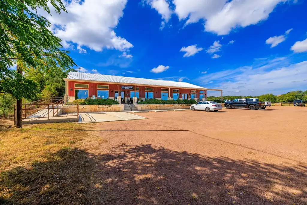 6009 E Us Highway 290, Fredericksburg