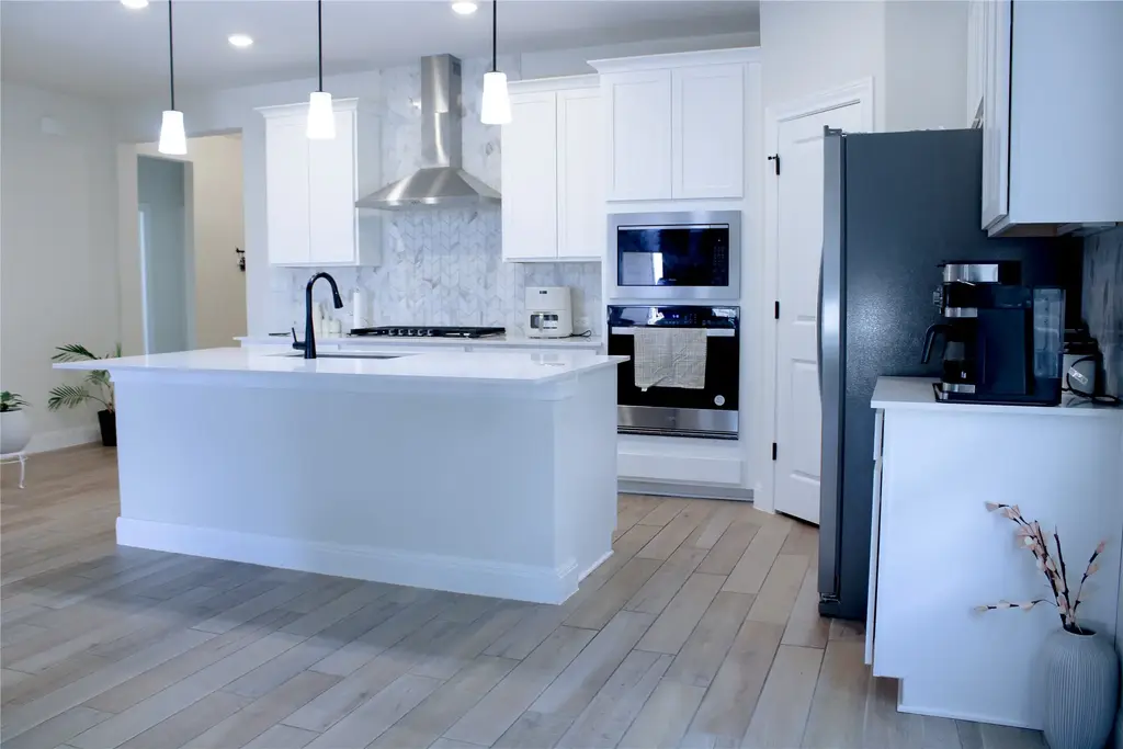 181 Tree Nut Loop, Buda