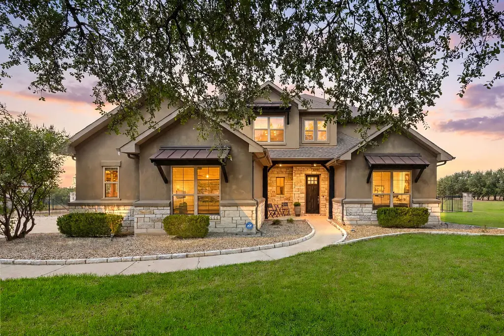 313 Escondido Drive, Georgetown