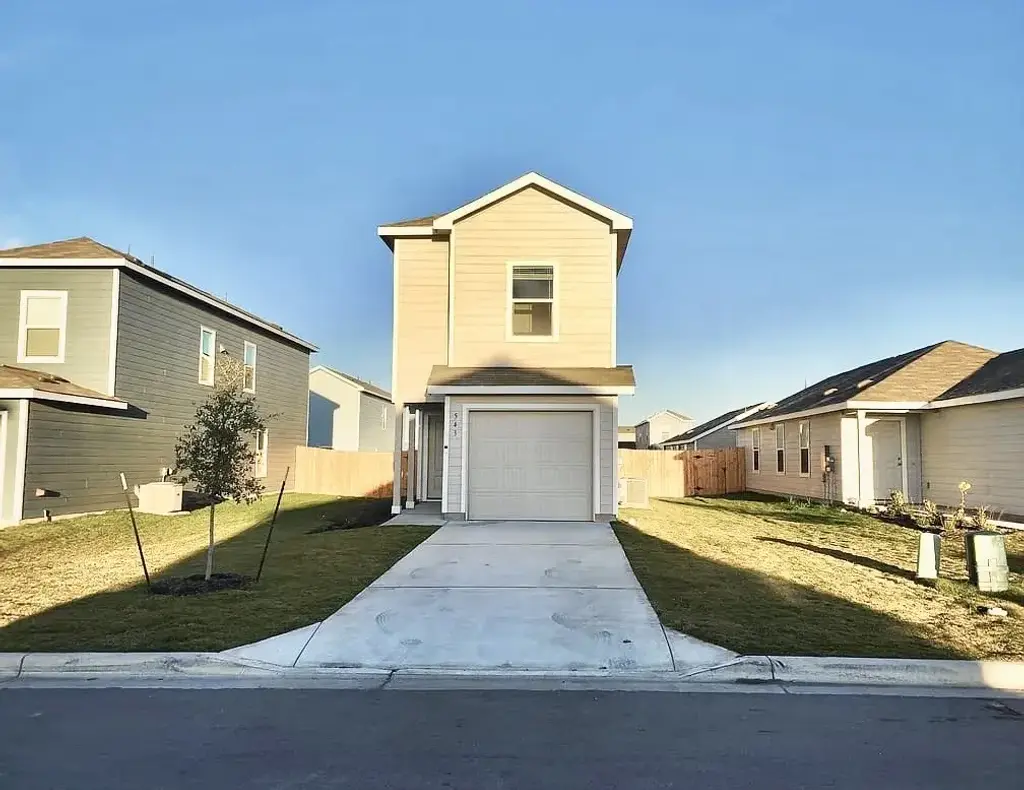 543 Commander Abbott Drive, Jarrell