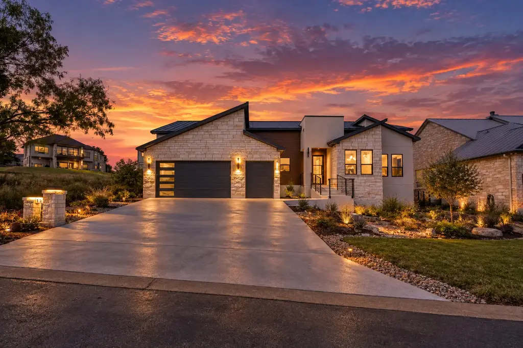 120 Golden Harvest, Horseshoe Bay