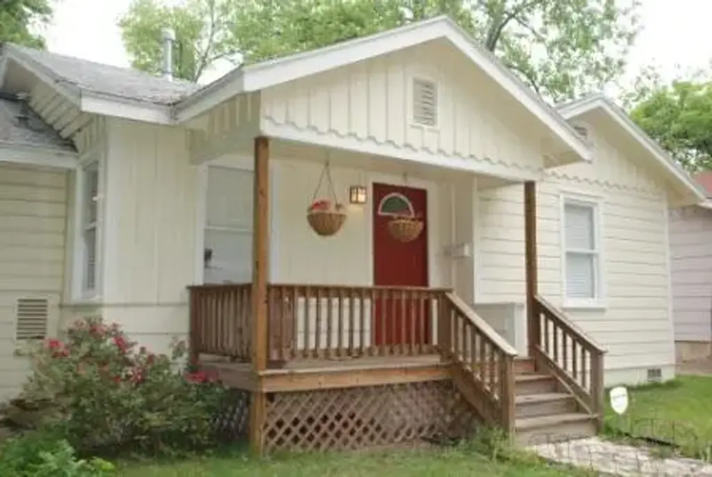 206 Nelray Boulevard, Austin