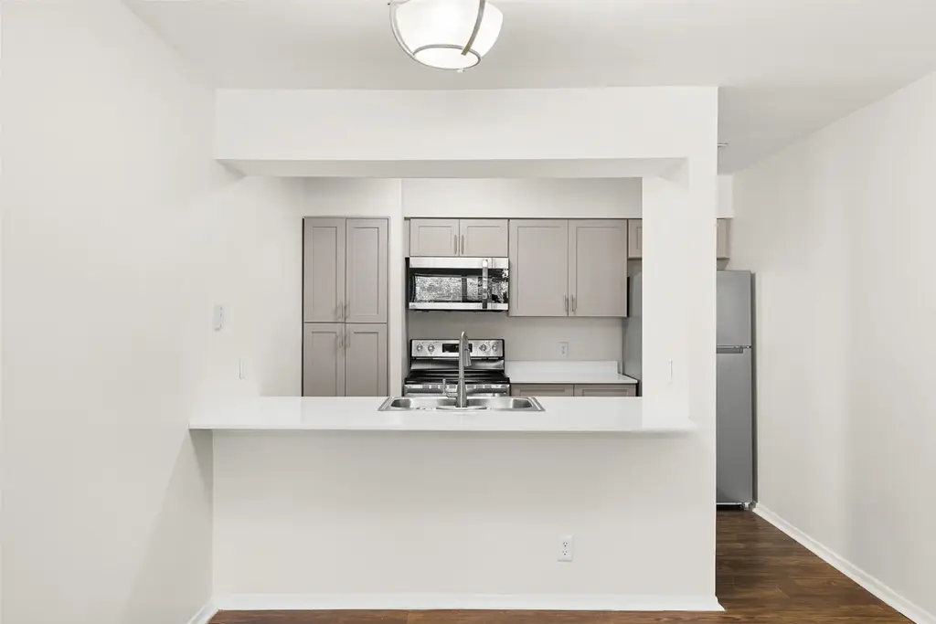 1500 Northwest Boulevard 413, Georgetown