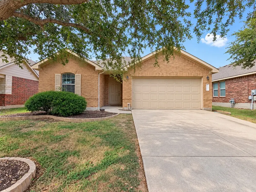 2417 Ericanna Lane, Leander