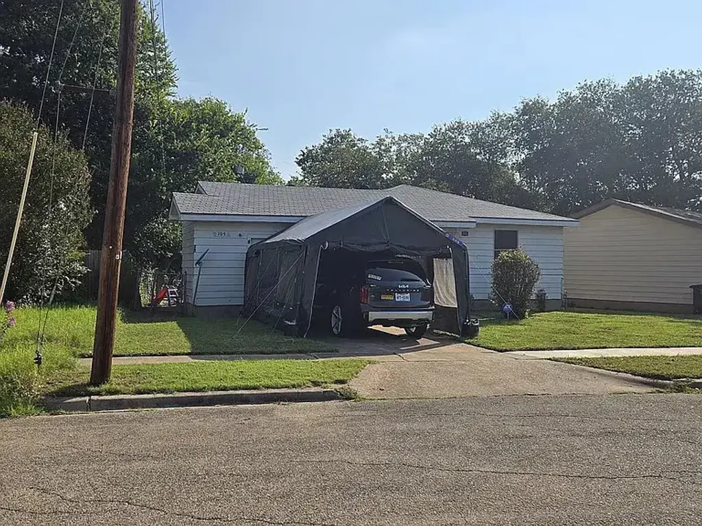 105 E Voelter Avenue, Killeen