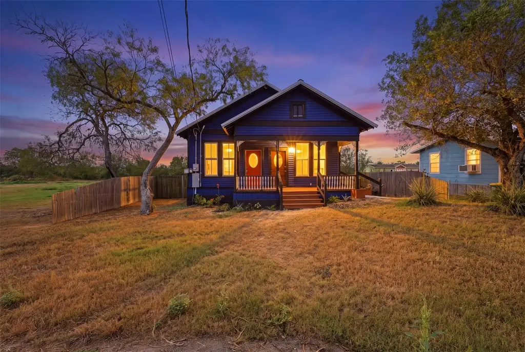1930 Dreyer Lane, Gonzales