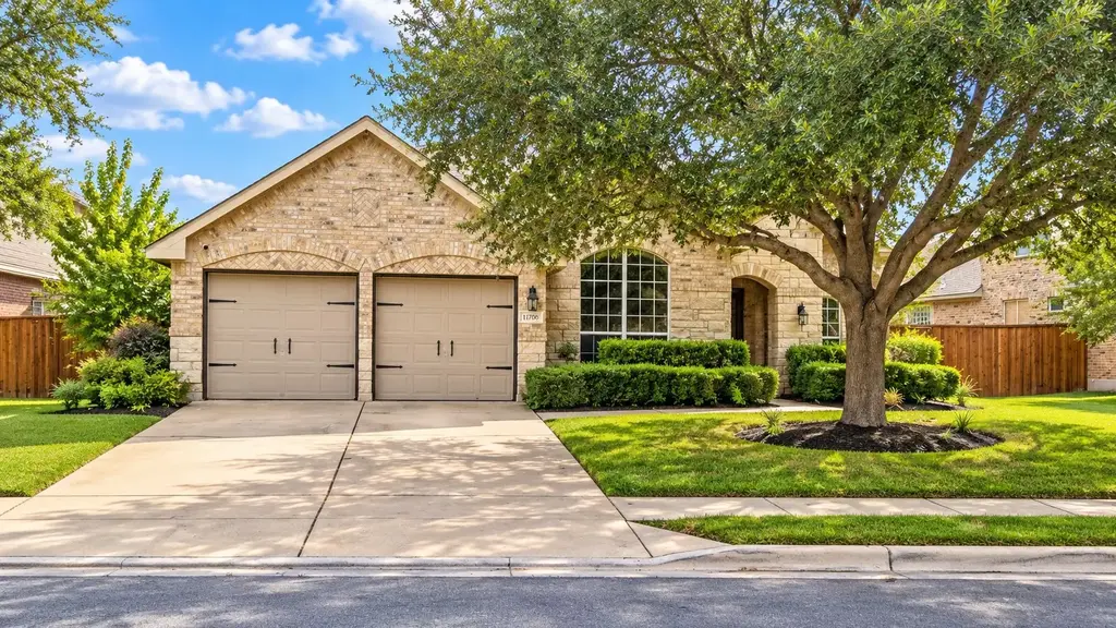 11708 Pillion Place, Manor