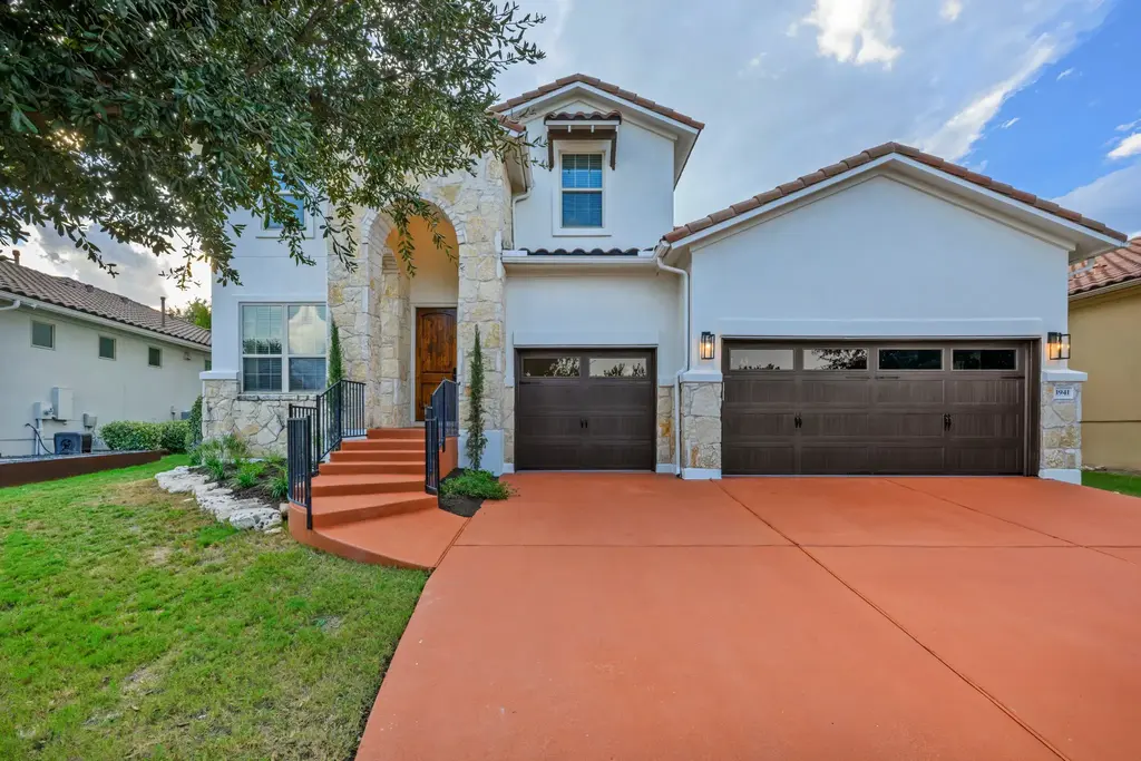 1941 Harvest Dance Drive, Leander