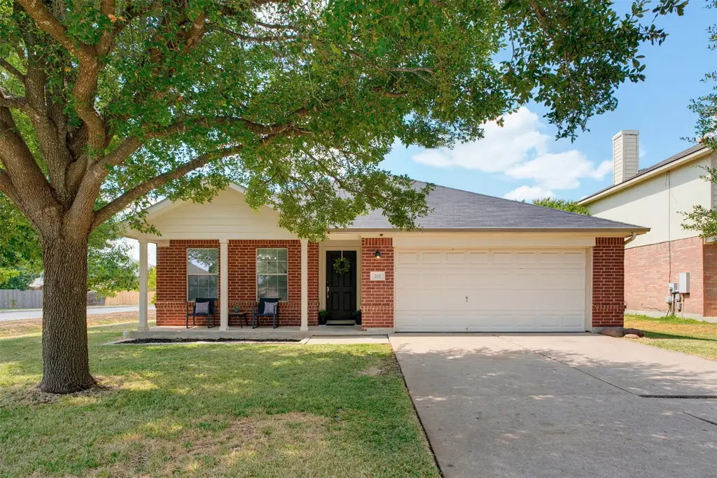 201 Hanstrom Drive, Hutto