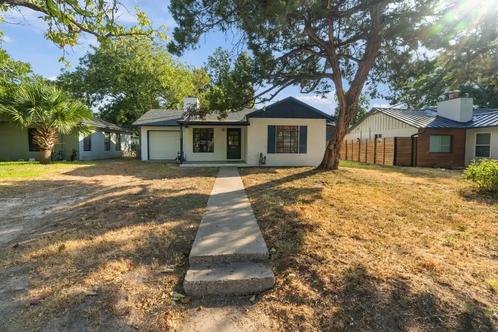 1302 Bentwood Road, Austin