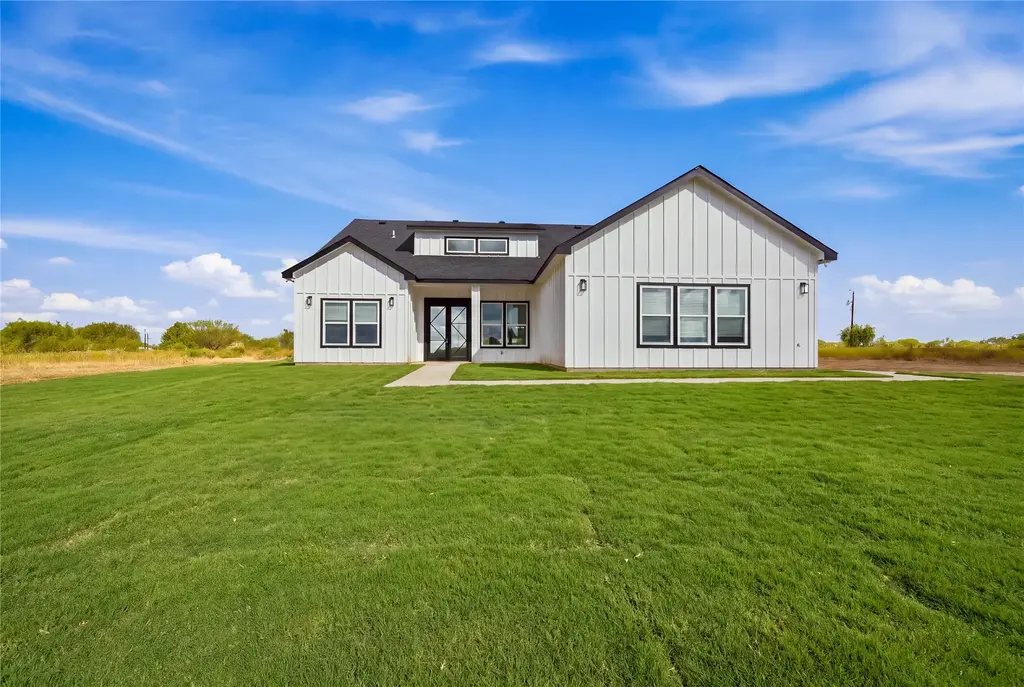 553 County Road 422, Stockdale