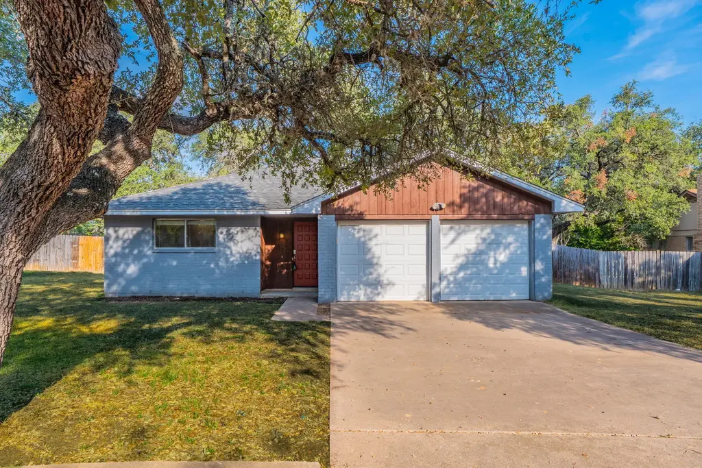 5628 Wagon Train Road, Austin